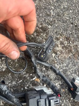 Elektrika plus jednotka a Quickshifter na Gsxr 750 06-07 - 7
