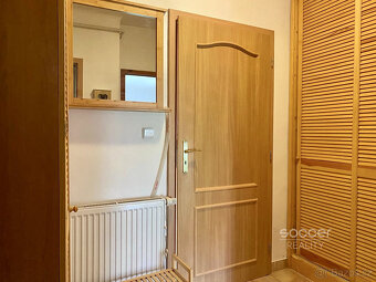 Atypický podkrovní byt 2+kk v atraktivním centru města. - 7