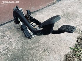 ‼️Brzdový a spojkový pedály - BMW - 7