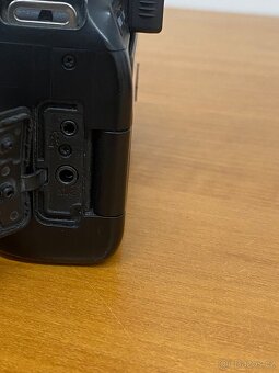 CANON EOS 250D - 7
