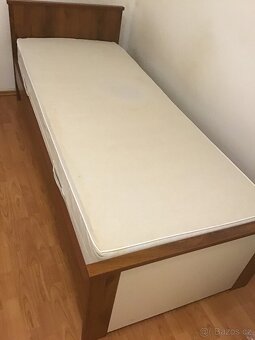 Postel 90200 z masivu v dobrém stavu - 7