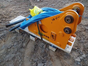 Hydraulické kladivo pro mikrobagry - 7