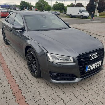 AUDI A8 quatro. 3,0 V6 TDI SPORT - 7