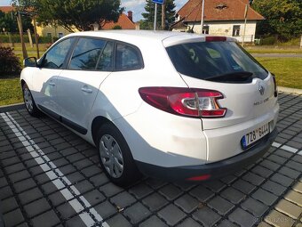 Renault Megane 1.6i LPG kombi benzín plyn 2015 - 7