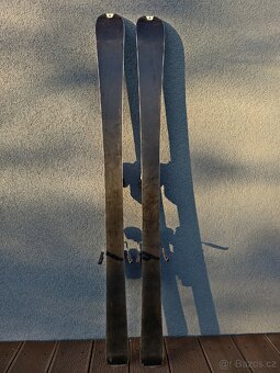 Juniorské sjezdové lyže Atomic Race 8 (130 cm) - 7