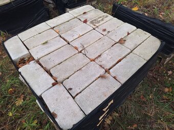 Prodám zámkovou a betonovou dlažbu a bílé cihly - 7