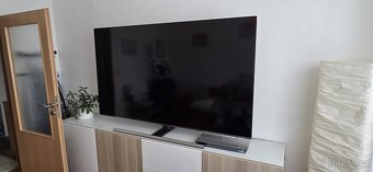Tv Samsung UE75NU8002T - 7
