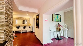 Na Prodej hotel, 29 pokoje, Bazén s teplou vodu, restaurace, - 7