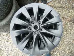 PRODÁM POUŽITÉ ORIGINAL ALU DISKY TESLA 19" - 7
