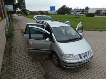 Volkswagen Sharan 2.0 TDi 7 místný - 7