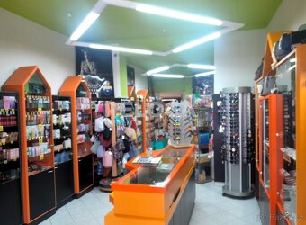 Pronájem obchodních prostor, 75m2, Slaný, Soukenická, výloha - 7