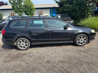 Volkswagen Passat 1.6i - 7