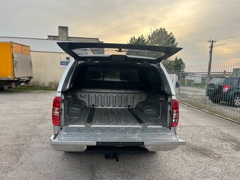 Nissan Navara 4WD s uzávierkou - 7