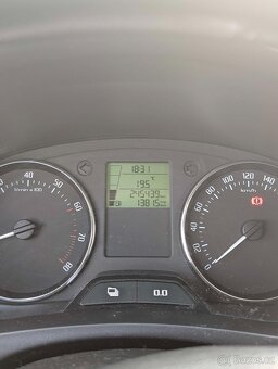 Škoda Fabia Combi 1.2 TSI – Žlutá včela - 7