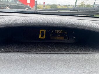 Renault Twingo benzin rok 2005 - 7