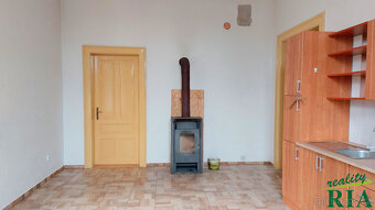 Hrubý Jeseník 8km od Nymburka byt 2+1, zahrada - 7