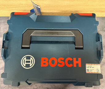 NOVÝ detektor Bosch Professional D-TECT 120 - 7