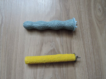 doplňky a hračky pro papouška - 7