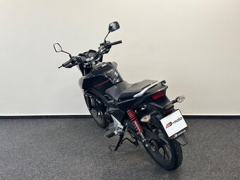 Honda CB 125F - 7