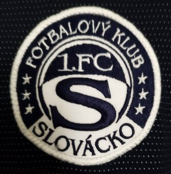TOMÁŠ POLÁCH (1 FC SLOVÁCKO) - prodám originální dres. - 7