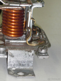 Prodám relé Bosch - 7