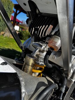Yamaha R1 okruhovka - 7