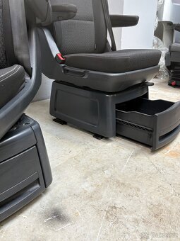 Sedadla Otočná Vw Multivan T6 Isofix Výborný stav - 7