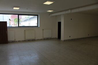 PRONÁJEM OBCHODNÍCH PROSTOR (145 m2) V CENTRU PROSTĚJOVA - 7