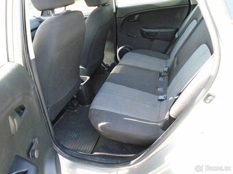 Kia Venga 1.4 66 kW - 7