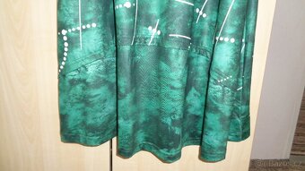 Zelené šaty NOVÉ vel.přibl.48 - 7