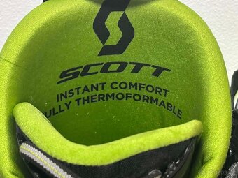 Lyžařské boty SCOTT G1 130 WTR - vel. 28,5 - 7