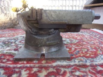 Strojní svěrák otočný,úhlový/ křížový/ - 7