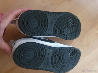 Bílé tenisky boty Nike v. 35 - 7