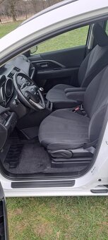 MAZDA 5 1.8 benzín 85kW r.v. 2013 / 7míst - 7
