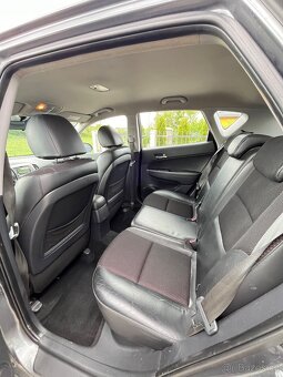 Hyundai i30, 1.6 - 7