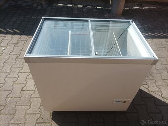 Prosklený pultový mrazící box 210 l - 7