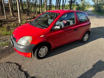 Toyota yaris 1,0 - Havlíčkův Brod - 7