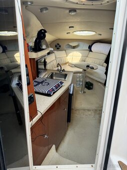 Kajutová loď Regal Commodore 2665 - 7