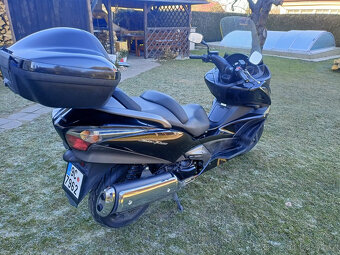 Skútr Honda SW-T400 - 7