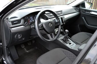 Škoda Superb 1.4 TSI Active kombi 25 000 km - 7
