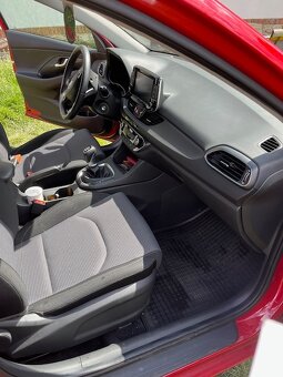 Prodám Hyundai i30 HB 1.5 CVVT, 81 kW, r.v. 2022 - 7
