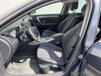 Renault Laguna 2.0dCi , 127 kW nafta, 2012 - 7