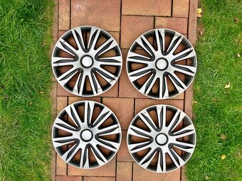 Plechová kola R15 6Jx15 5x100 se zimním pneu 195/55 - 7