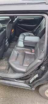 V70 2,4i 2002 7 míst tažné - 7