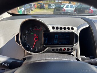 Chevrolet Aveo -rok2012,motor1.4i,výkon74KW,klimatizace - 7