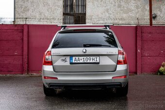 Škoda Octavia Combi 2.0 TDI Elegance/Style DSG - 7