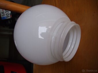 SKLENĚNÁ STÍNIDLA - 7