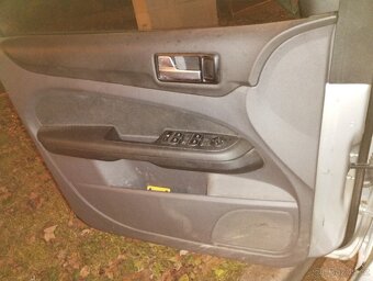 FORD FOCUS II 1,6 TDCi 80kW KLIMA, r.2005 - 7