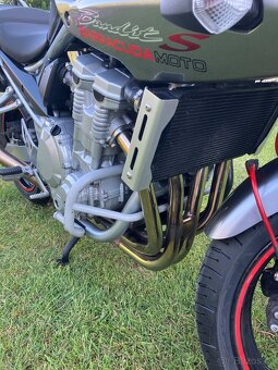 Suzuki GSF bandit 650 S - 7