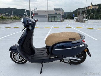 Elektrický skútr s motorem 3000 W. Max rychlost 45 km/h - 7